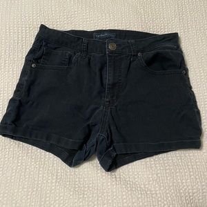 Aeropostale High Waisted Midi Black Shorts